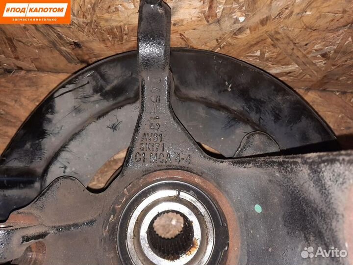 Кулак передний левый Ford Focus 3 рест. AV613K171