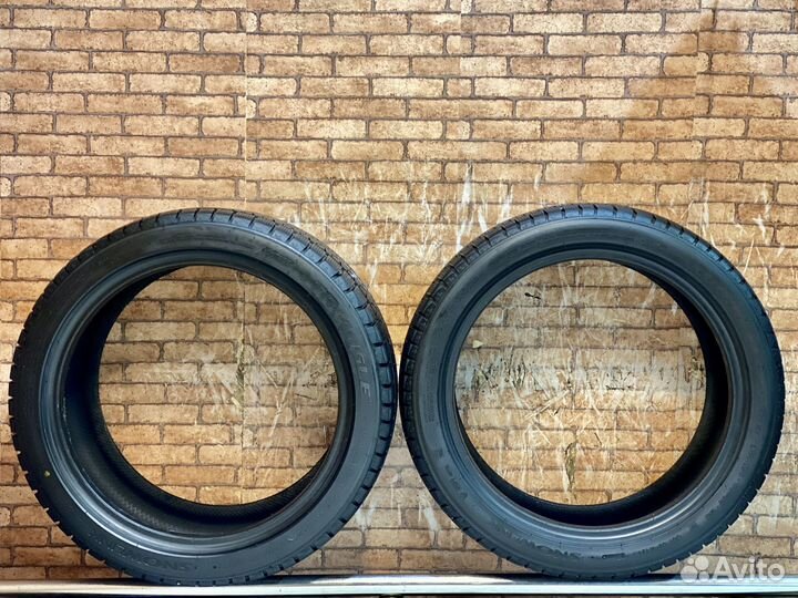 Triangle Snowlink TWT02 225/45 R18 и 255/40 R18