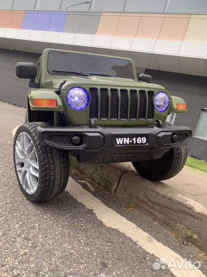 Детский электромобиль jeep wrangler