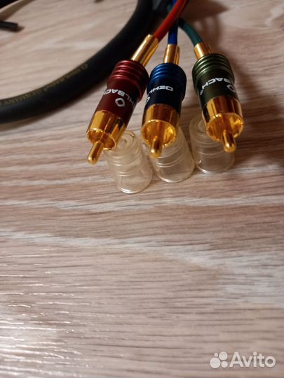 Компонентный видеокабель Oehlbach