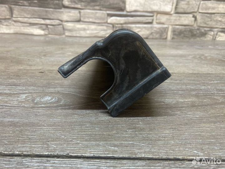 Дефлектор радиатора Kia Rio QB седан G4FA 2012