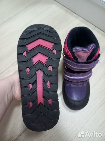 Ботинки зимние на девочку 26 размер