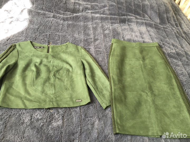 Женский костюм