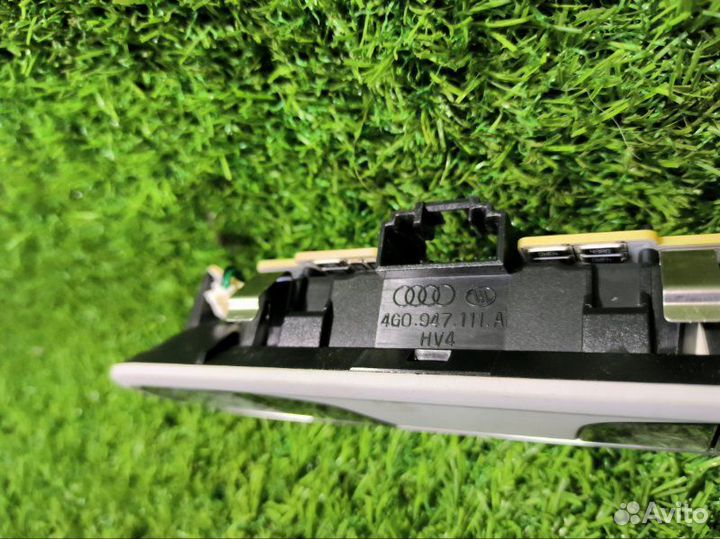 Плафон салонный audi A6 C7