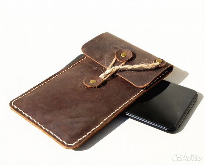 Чехол для телефона кожаный. Ручная работа