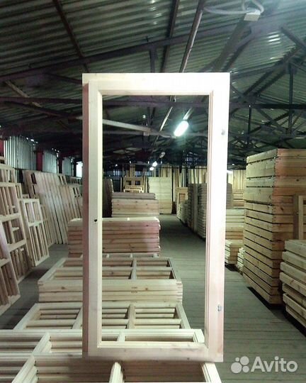 Деревянное окно под 1 стекло