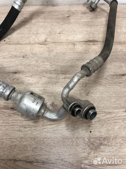 Трубка кондиционера Opel Insignia 13220111