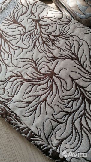 Отрезы жаккардовой ткани