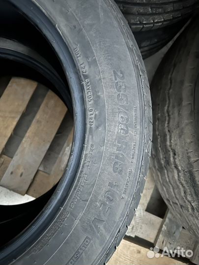 Kumho 722 235/60 R18