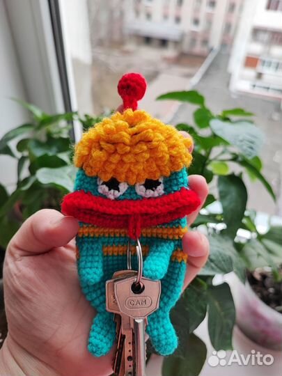 Вязаная Ключница ручной работы - монстрик