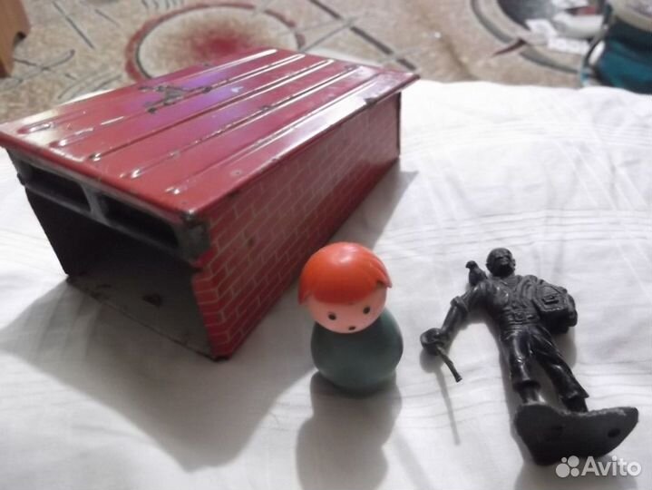 Старые игрушки