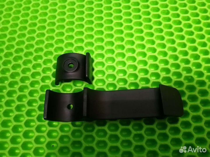 Зацеп для фиксации рамы N 21, новый для коляски