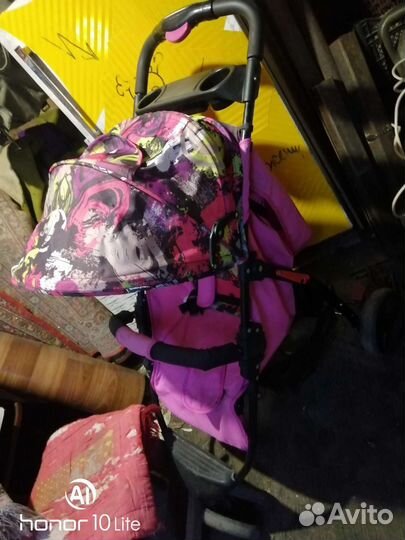 Прогулочная коляска