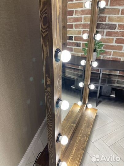 Гримерное зеркало