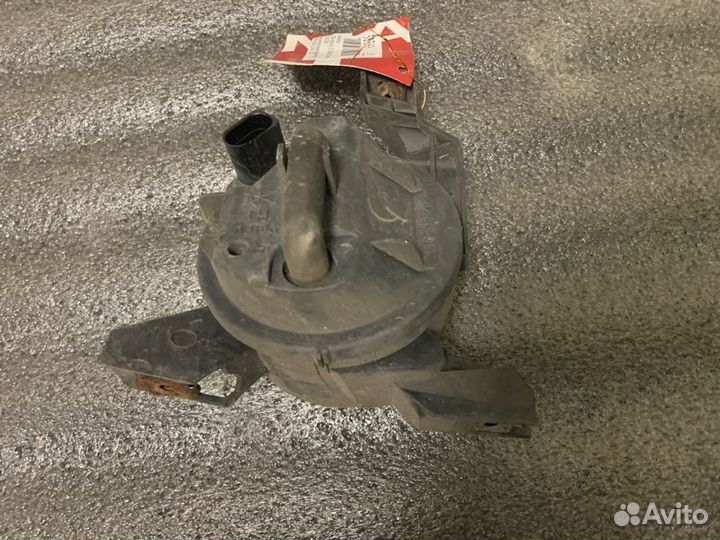 Фара противотуманная правая Skoda Octavia (A5 1Z)