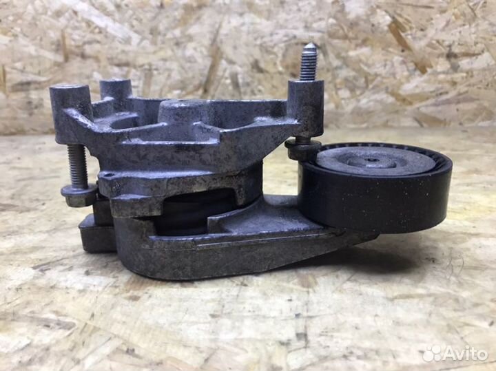 Ролик натяжной Volkswagen Passat B6 2.0 2008