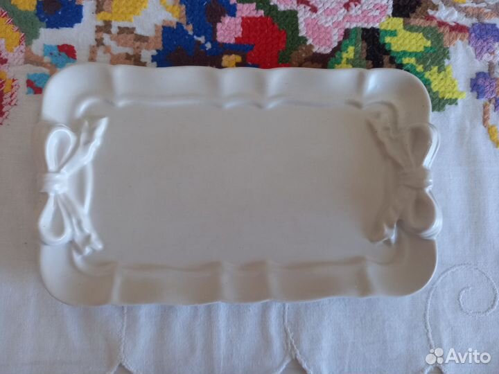 Поднос для украшений