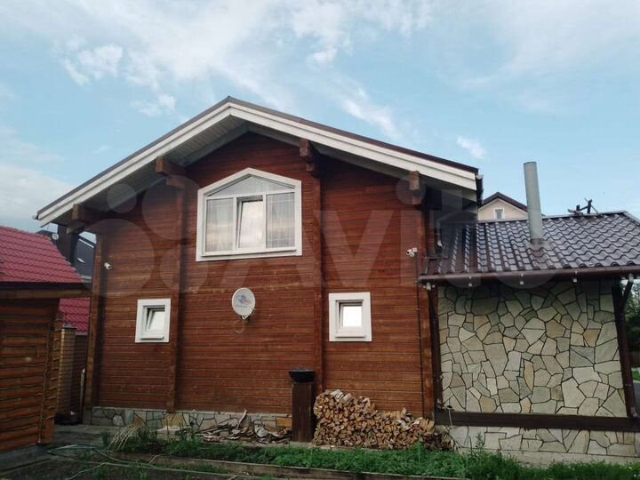 Коттедж 100 м² на участке 9 сот.