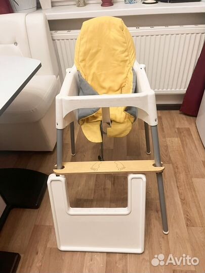 Стул для кормления IKEA с подножкой