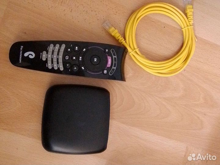 Продам приставку Ростелеком,и Роутер