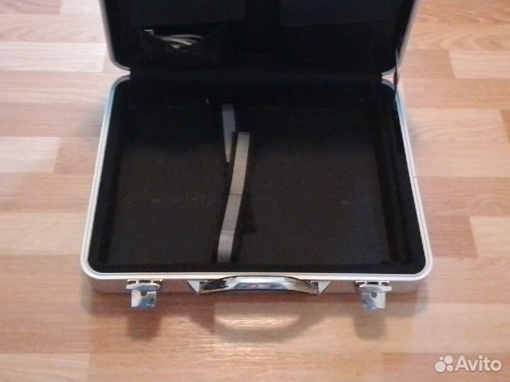 Сумка для ноутбука (металлическая)