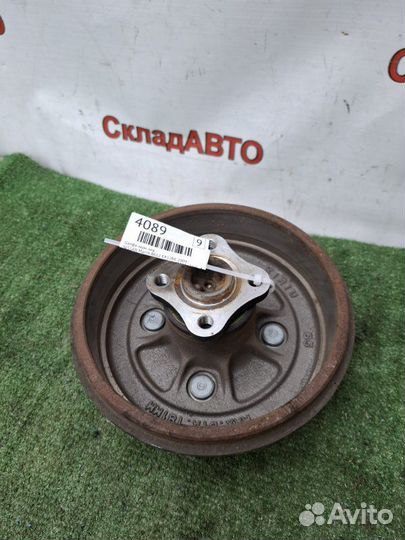 Цапфа задняя левая Nissan March AK12 CR12DE 2009