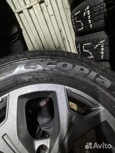 Колеса летние Bridgestone r17 на японца