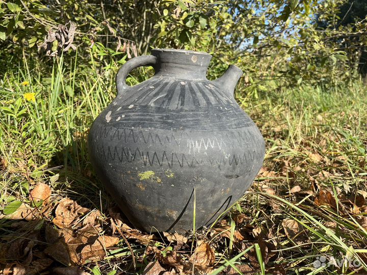 Кувшин старинный