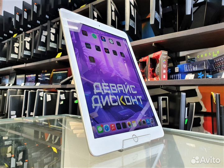 Планшеn iPad Air 5-го