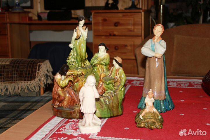 Керамические статуэтки