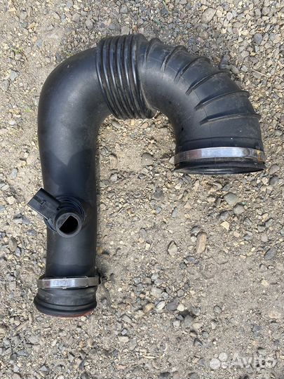 Патрубок интеркулера Mercedes-Benz E-Class W211