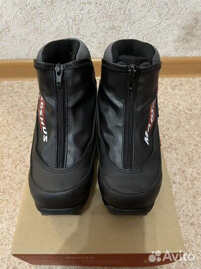 Лыжные ботинки размер 34