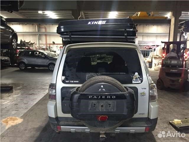 Разбор на запчасти Mitsubishi Pajero
