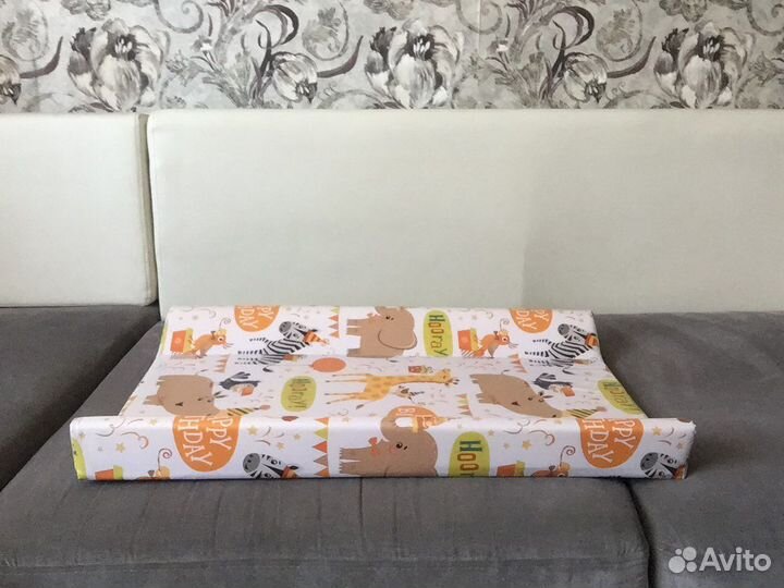 Пеленальная доска на комод