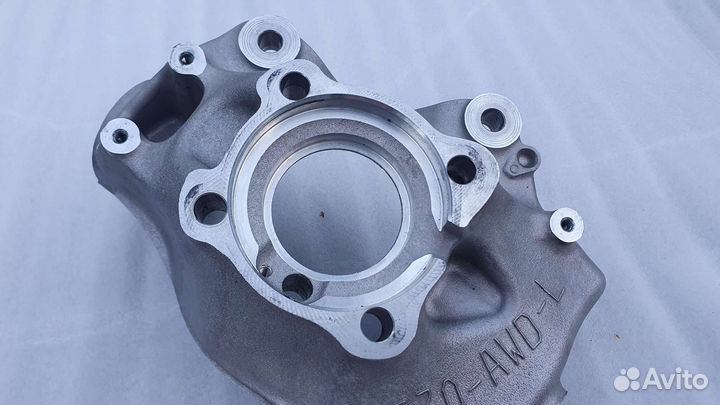 Поворотный кулак передний левый bmw 3 серия f30