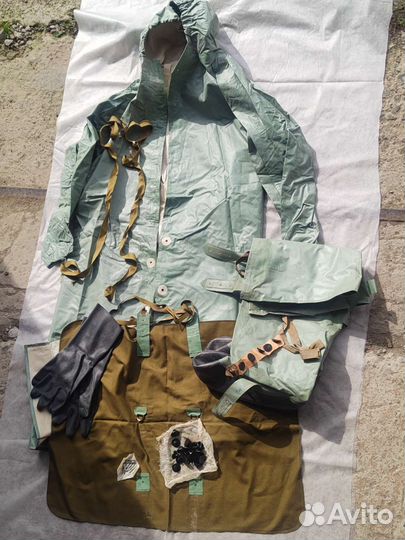 Защитный костюм