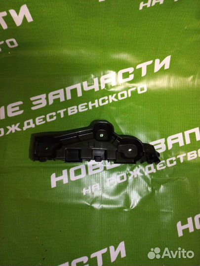 Кронштейн крепление бампера Renault Logan 2014