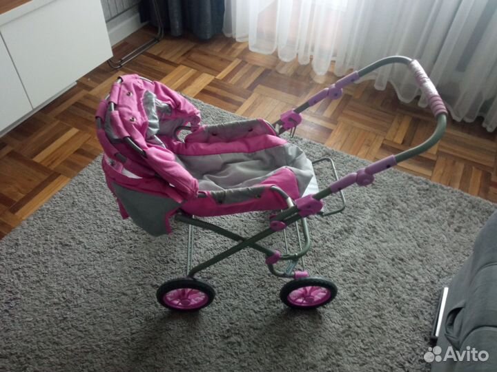 Коляска кукольная