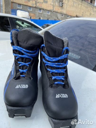 Лыжные ботинки