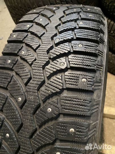 Bridgestone Blizzak Spike-01 205/60 R16