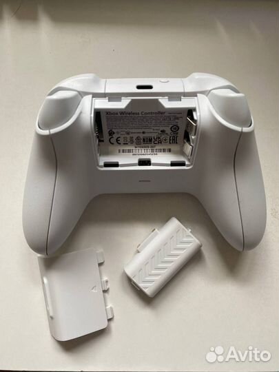 Microsoft Xbox Series S 512 GB + Док-станция Dobe