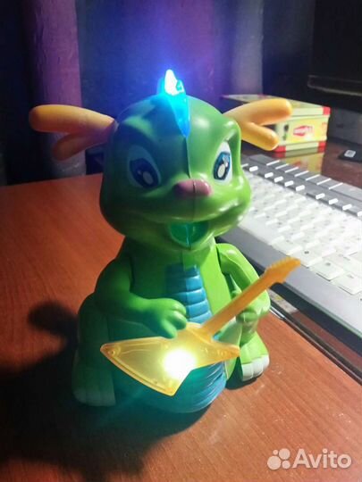 Игрушка дракончик