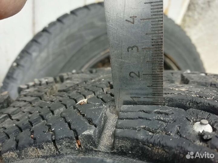 R15 Nokian Tyres Nordman 5 195/65, PCD 4x108 DIA 60.1