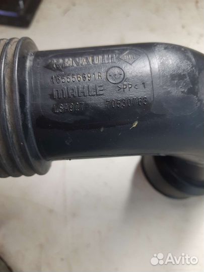 Патрубок воздушного фильтра Renault