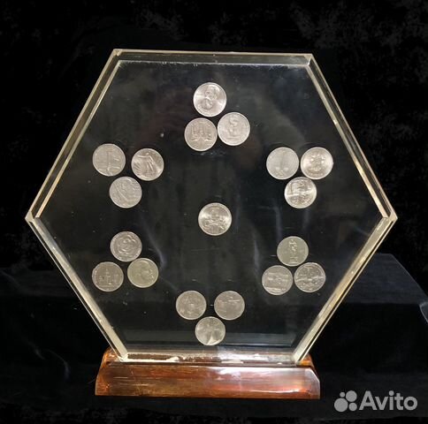 Подарок нумизмату. Панно из юбилейных монет СССР