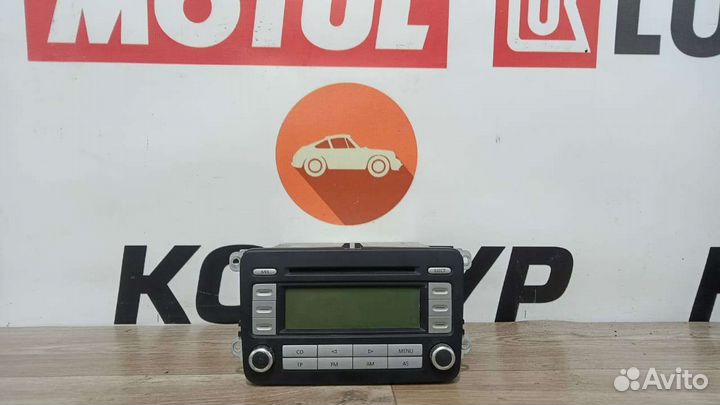 Магнитола шттаная Volkswagen Golf 5+ 5M0035186B