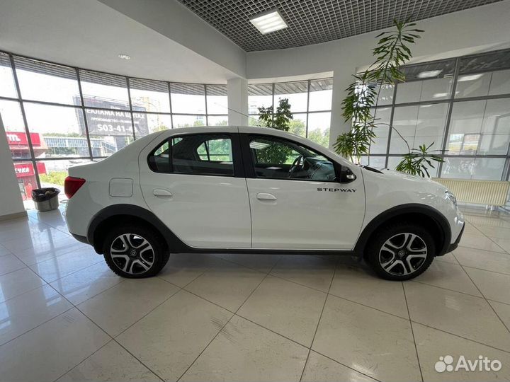 Renault Logan Stepway 1.6 CVT, 2022, 44 433 км