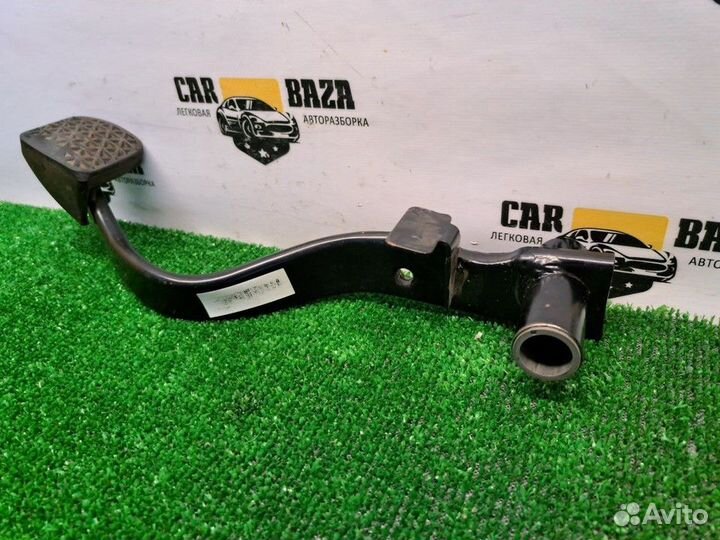 Педаль тормоза Opel Vectra