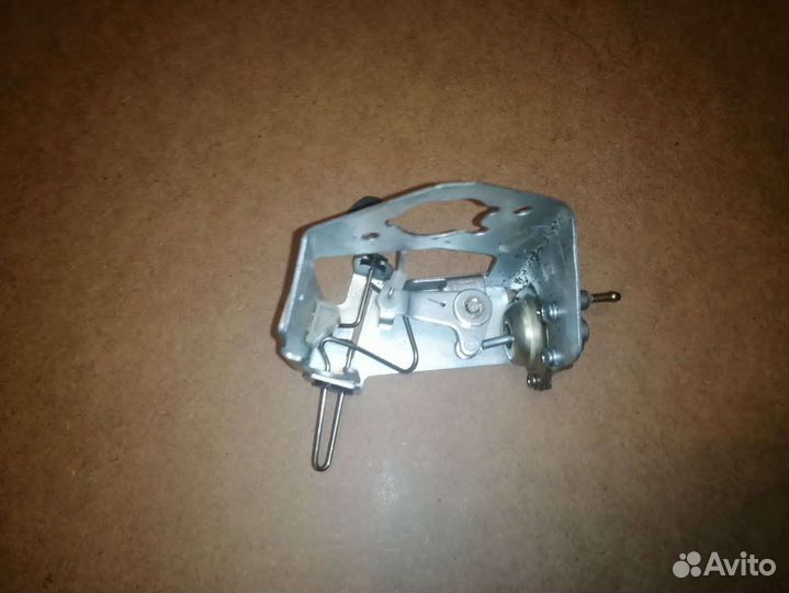 Регулятор воздушной заслонки бензогенератора