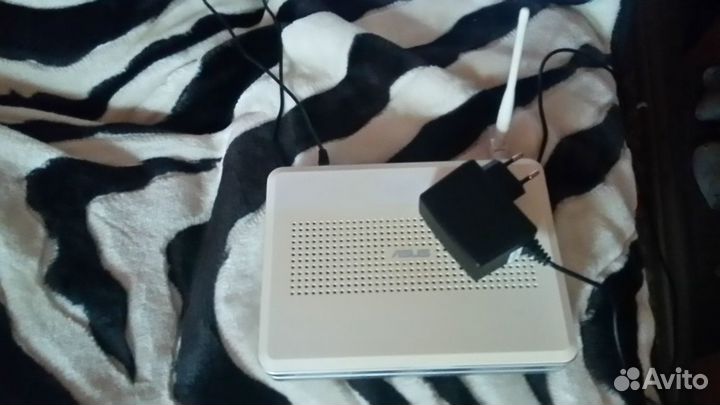 Роутер Wi-Fi Asus WL-500G Premium v2